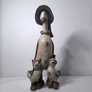 Tii Collections Duck Family Figurine 12in Multicolor Excellent Holiday Decor